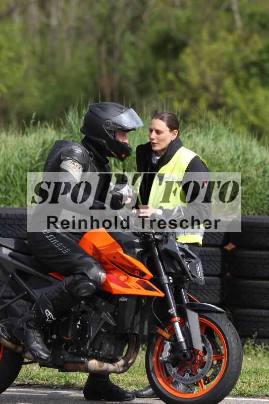 Archiv-2025/10 23.04.2025 Cornu Master School ADR/gruen-vert/2